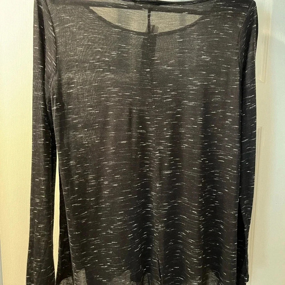 Nally & Millie top - Picture 5 of 6